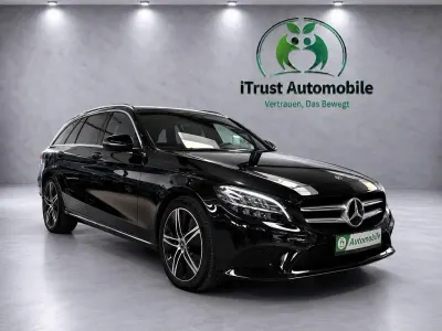 Gebraucht Mercedes C220 194 PS (142 kW) 2021 Schwarz Limousine