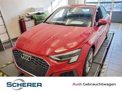 Gebraucht Audi A3 Ambiente 150 PS (110 kW) 2022 Tangorot metallic (metallic) Limousine