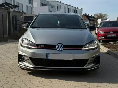 Używany VW Golf GTI 245 KM (180 kW) 2018 Coupe
