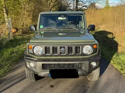 Gebraucht Suzuki Jimny 102 PS (75 kW) 2022 Grün SUV