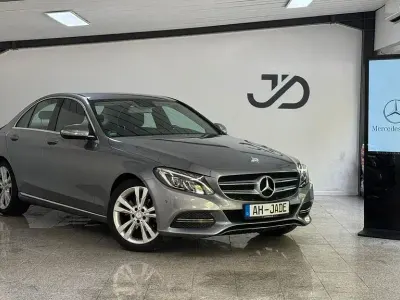 Gebraucht Mercedes C180 Avantgarde 156 PS (114 kW) 2015 Silber Limousine