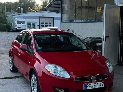 Gebraucht Fiat Bravo 90 PS (66 kW) 2009 Rot Kleinwagen