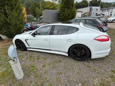 Porsche Panamera 4S