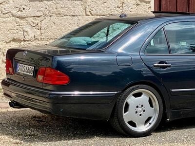Schwarz Gebraucht 1998 Mercedes E55 AMG AMG Limousine | 19.898 € (Teuer)