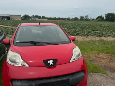 Gebraucht Peugeot 107 68 PS (50 kW) 2006 Rot Kleinwagen
