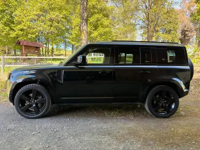 Gebraucht Land Rover Defender Dynamic 249 PS (183 kW) 2023 Schwarz SUV