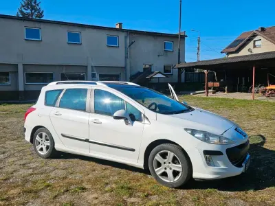 Używany Peugeot 308 90 KM (66 kW) 2010 Biały Kombi