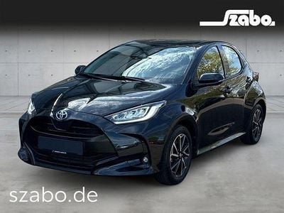 Usata Toyota Yaris Hybrid Comfort 117 CV (86 kW) 2024 Nero Berlina