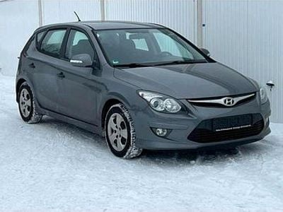 Gebraucht Hyundai i30 Edition 109 PS (80 kW) 2012 Grau Limousine