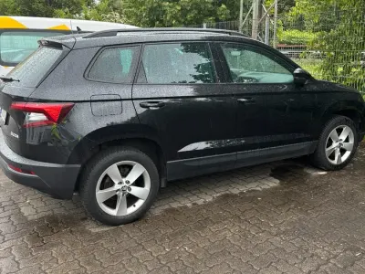 Gebraucht Skoda Karoq 116 PS (85 kW) 2021 Schwarz SUV