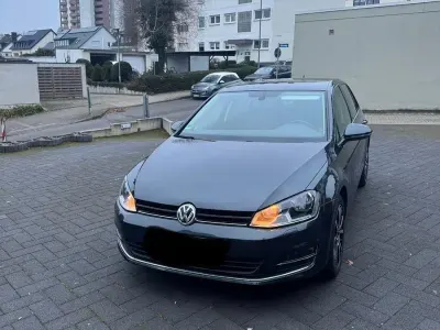 Gebraucht VW Golf VII Allstar 110 PS (80 kW) 2016 Grau Limousine