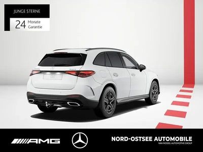 Używany Mercedes GLC220 AMG 197 KM (144 kW) 2025 Biały SUV