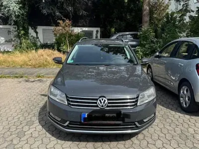 Gebraucht VW Passat Comfortline 177 PS (130 kW) 2013 Grau Limousine