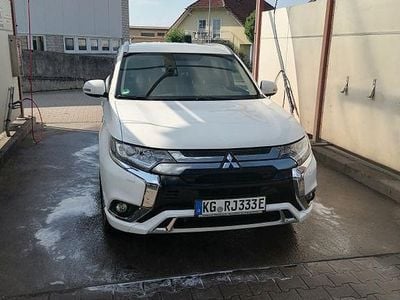 Mitsubishi Outlander P-HEV