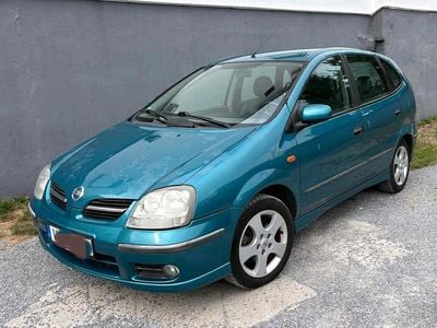 Nissan Almera Tino