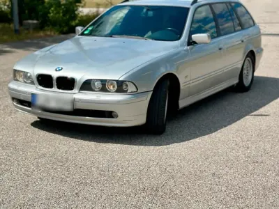Gebraucht BMW 520 170 PS (125 kW) 2002 Silber Kombi
