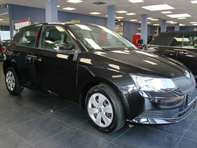 Schwarz Gebraucht 2016 Skoda Fabia Cool Edition Kleinwagen | 8.980 € (Fairer Preis)