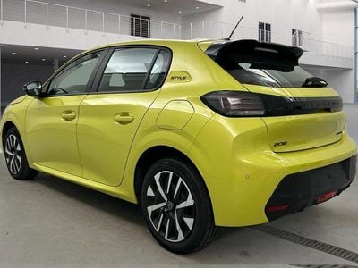 Usata Peugeot 208 Style 101 CV (74 kW) 2025 Utilitaria