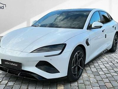 Neu BYD Seal Design 230 kW (313 PS) 2025 Weiss / polar white Limousine