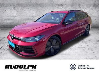 Gebraucht VW Passat R-line 150 PS (110 kW) 2024 Rot Kombi
