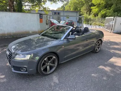 Gebraucht Audi A5 Cabriolet Sport 265 PS (194 kW) 2011 Grau Cabrio
