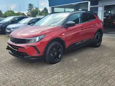Gebraucht Opel Grandland X 131 PS (96 kW) 2023 Rot SUV