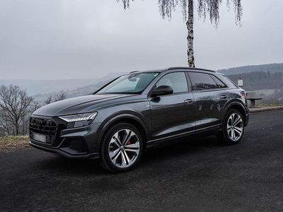 Gebraucht Audi Q8 Sport 286 PS (210 kW) 2023 Grau SUV