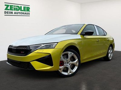 Gold Neu 2025 Skoda Octavia RS Limousine | 47.890 € (Teuer)