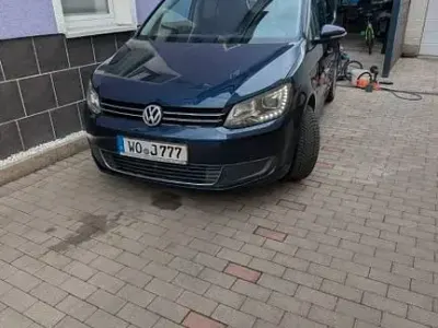 Usata VW Touran 140 CV (102 kW) 2010 Blu Monovolume