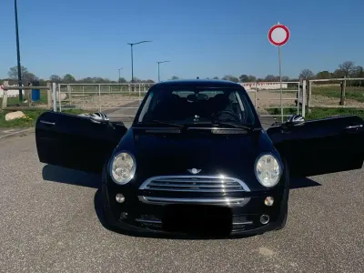 Usata Mini Cooper Coupé 116 CV (85 kW) 2005 Nero Coupé