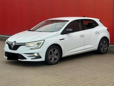 Gebraucht Renault Mégane IV Techno 116 PS (85 kW) 2023 Weiß Limousine