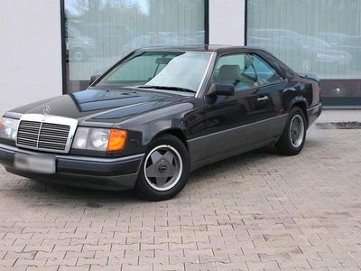 Gebraucht Mercedes E300 180 PS (132 kW) 1989 Andere farben Coupé