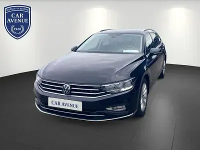 Gebraucht VW Passat Elegance 200 PS (147 kW) 2021 Deep black perleffekt, deep bl Kombi