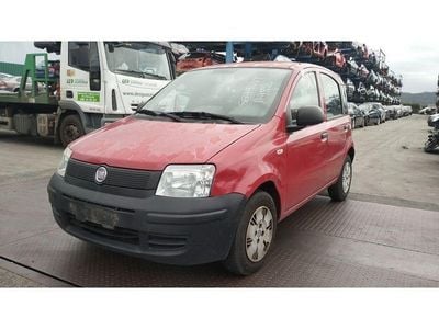 Second-hand Fiat Panda 60 CP (44 kW) 2005 Roșu Hatchback