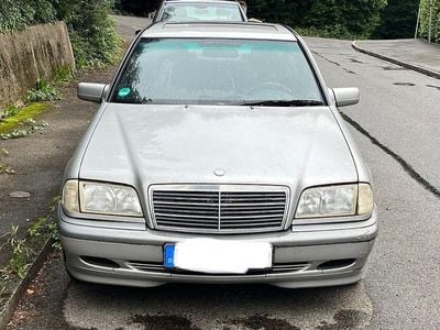 Mercedes C180