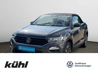 Gebraucht VW T-Roc Cabriolet Active 150 PS (110 kW) 2021 Rauchgrau metallic Cabrio