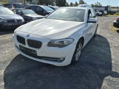 Gebraucht BMW 520 Sport Line 184 PS (135 kW) 2011 Weiß Kombi