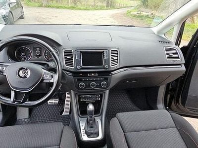Gebraucht VW Sharan Sound 150 PS (110 kW) 2017 Schwarz Van / Kleinbus
