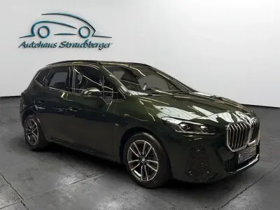 Gebraucht BMW 218 Active Tourer M Sport 136 PS (100 kW) 2024 Grünkeine angabe Van / Kleinbus