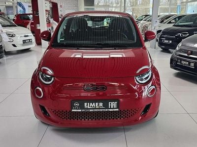 Second-hand Fiat 500e Red 86 kW (118 CP) 2023 Roșu Berlinǎ