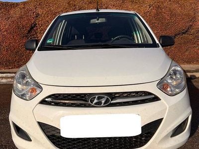 Gebraucht Hyundai i10 51 PS (37 kW) 2012 Weiß Kleinwagen
