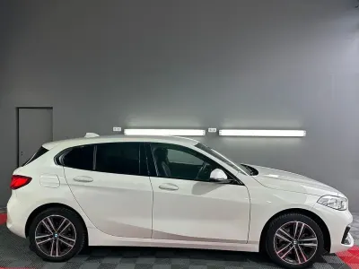 Używany BMW 116 Sport Line 116 KM (85 kW) 2020 Biały Hatchback