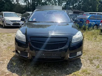 Gebraucht Opel Insignia Sport 160 PS (117 kW) 2009 Schwarz Kombi
