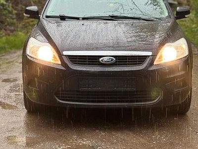 Gebraucht Ford Focus 109 PS (80 kW) 2010 Schwarz Kombi