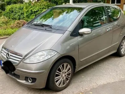 Gebraucht Mercedes A180 Elegance 109 PS (80 kW) 2006 Grau Van / Kleinbus