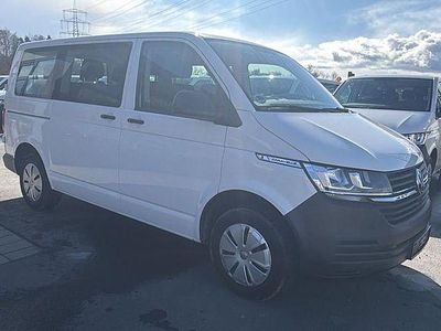 Usata VW Caravelle 110 CV (80 kW) 2021 Bianco Monovolume