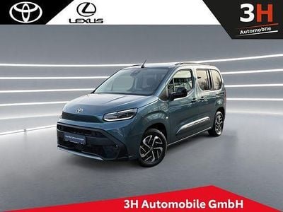 Usata Toyota Proace Verso City 131 CV (96 kW) 2024 Blu Station wagon