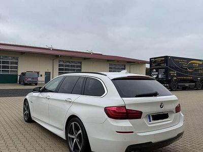 Gebraucht BMW 520 M Sport 184 PS (135 kW) 2013 Weiß Kombi