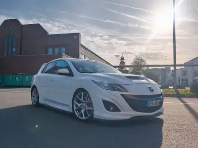 Gebraucht Mazda 3 260 PS (191 kW) 2011 Weiß Limousine