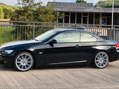 Schwarz Gebraucht 2009 BMW 320 Cabriolet M Sport Cabrio | 11.890 € (Fairer Preis)